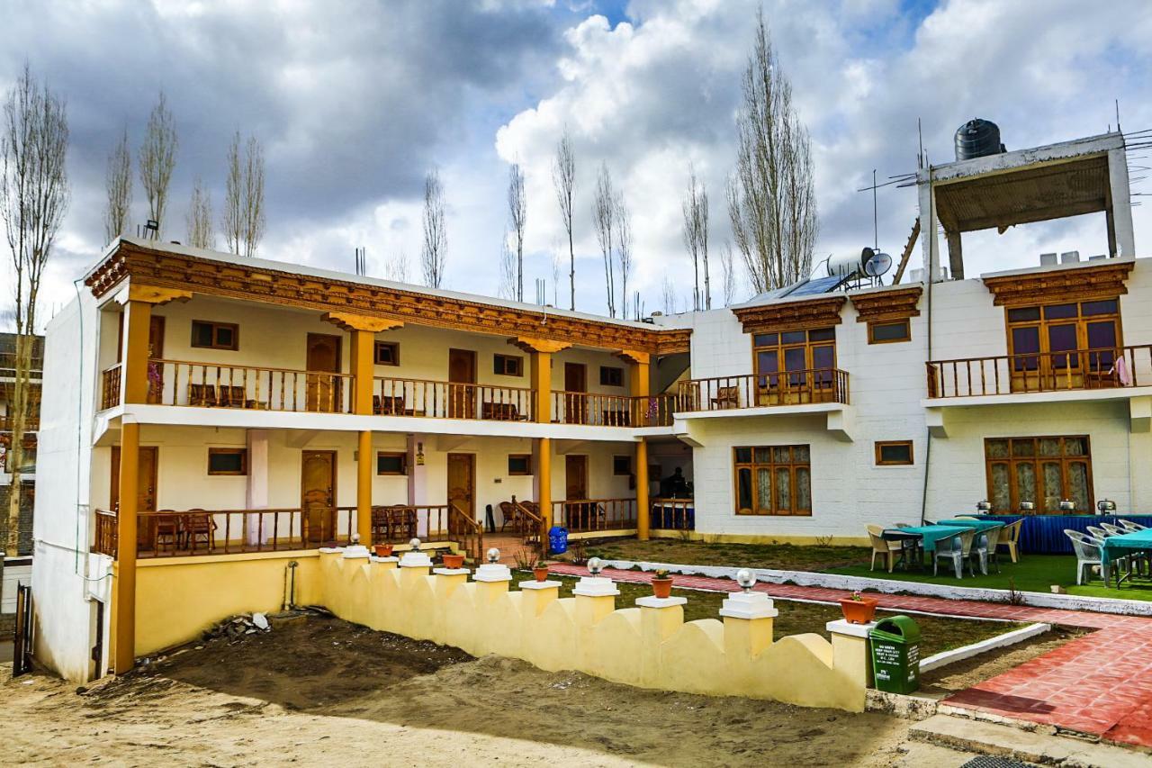 Oyo 37004 City Heart Guest House Leh Dış mekan fotoğraf